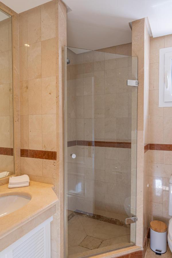 Luxurious Penthouse In Ventura Del Mar Puerto Banus Appartement Marbella Buitenkant foto