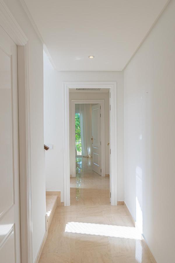 Luxurious Penthouse In Ventura Del Mar Puerto Banus Appartement Marbella Buitenkant foto